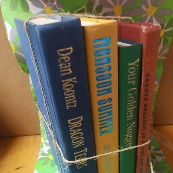 Vintage Rainbow Book Stack - Picture 1 of 1